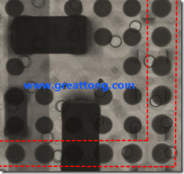 BGA錫球尺寸小于0.4mm，采用降低BGA內(nèi)圍襲球的錫膏量所得到X-Ray，稍微留意一下可以發(fā)現(xiàn)最外圈的錫量(圓的直徑)比其他內(nèi)圍的錫球上的錫量來(lái)得多一點(diǎn)點(diǎn)。也就是外圈的黑色圓形直徑比內(nèi)圈的圓形來(lái)得大一點(diǎn)點(diǎn)。