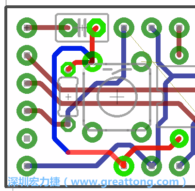 為了要?jiǎng)?chuàng)造一個(gè)電路通道，首先要先點(diǎn)擊重置開關(guān)的連結(jié)點(diǎn)進(jìn)行布線，在電路板的背面繪制線路直到其它線路前的乾淨(jìng)區(qū)域。