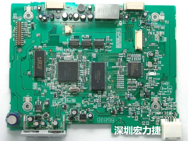 大面積PCB若電子元器件數(shù)量多、重量較重，板材強(qiáng)度不夠時(shí)容易產(chǎn)生PCB中央部凹陷問(wèn)題。