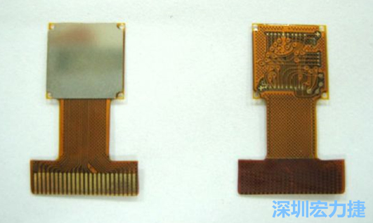 FPC可設(shè)計的電路復(fù)雜度與密度，比PCB遜色，但可適應(yīng)結(jié)構(gòu)的彈性結(jié)構(gòu)，成為電子產(chǎn)品設(shè)計重點(diǎn)。